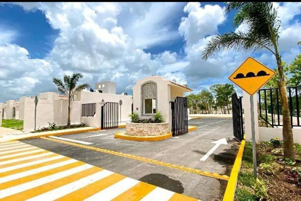 Family Accommodation With Pool And Water Park Cancun Mexico